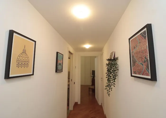 Luminoso E Accogliente Con Giardino - Battistini Appartement Rome