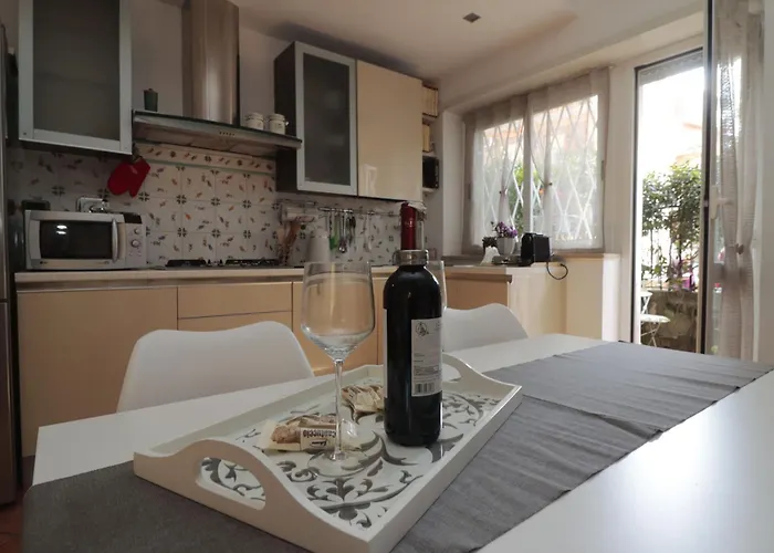 Luminoso E Accogliente Con Giardino - Battistini Appartement *